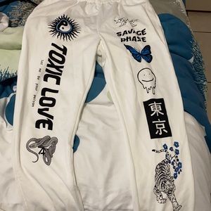 Adika sweatpants